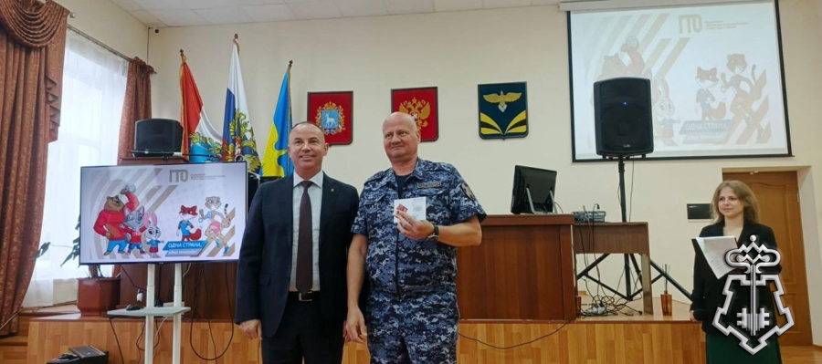 В Самарской области росгвардейцам вручили знаки отличия ГТО