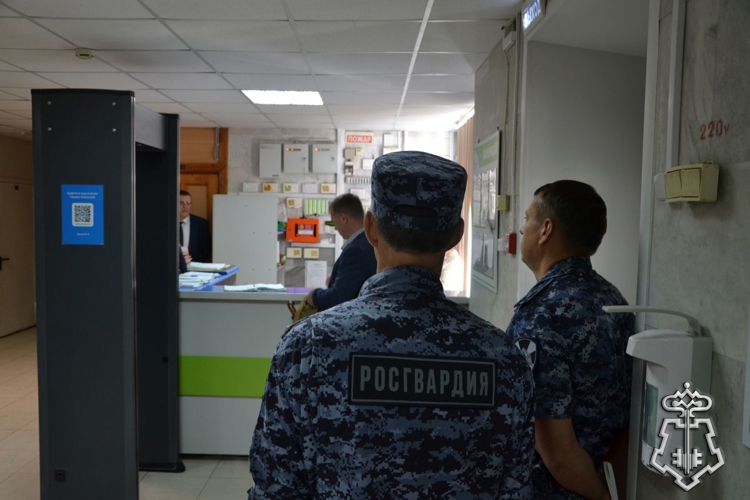 В Самаре представители Росгвардии приняли участие во Всероссийских антитеррористических учениях
