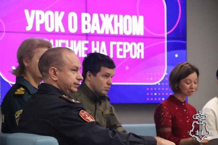 Росгвардейцы стали участниками областного «Урока о важном: равнение на героя» в Самаре