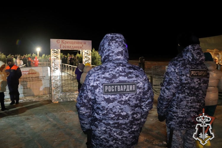Росгвардейцы обеспечили безопасность во время празднования Крещения в Самарской области