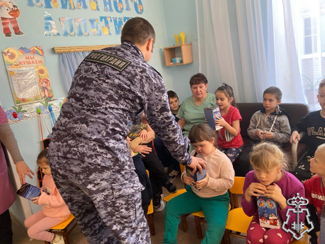 В Самарской области продолжается акция «Дед Мороз специального назначения»