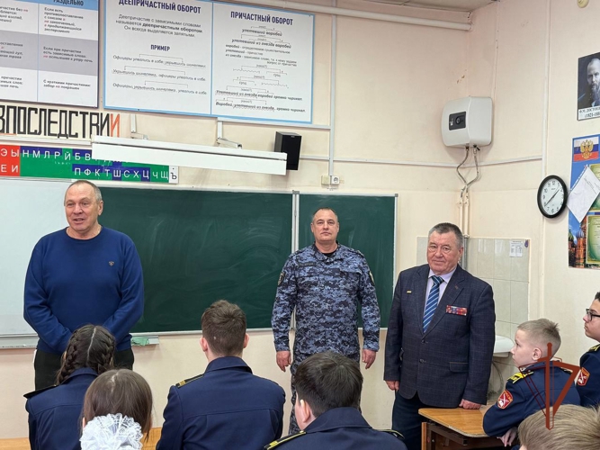 В Самаре росгвардейцы поддержали акцию «Ветеранский десант»