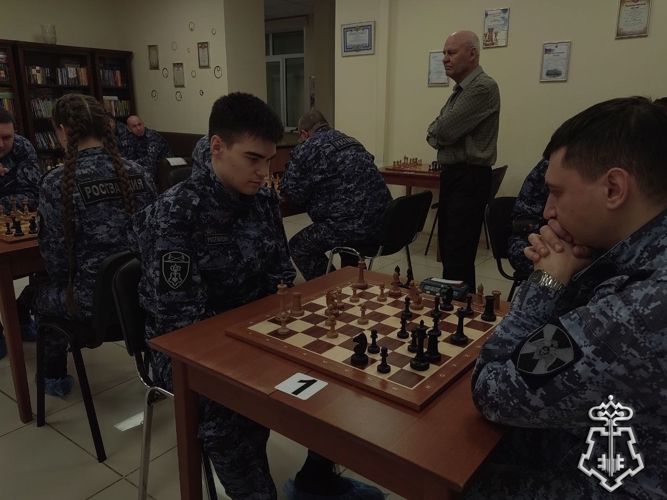 В Самаре сотрудники вневедомственной охраны Росгвардии определили лучших шахматистов